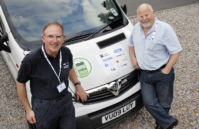 The winning team & their Vivaro - © GM Corp.