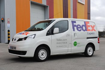 Nissan NV200 EV prototype in FedEx livery as used in London