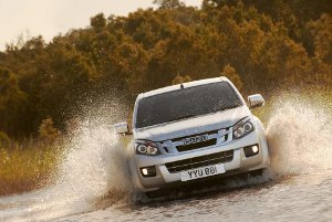 New Isuzu D-Max Pick-Up driving through water