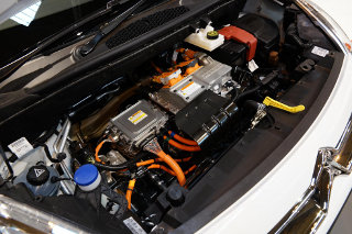 Citroen Berlingo Electric motor engine compartment