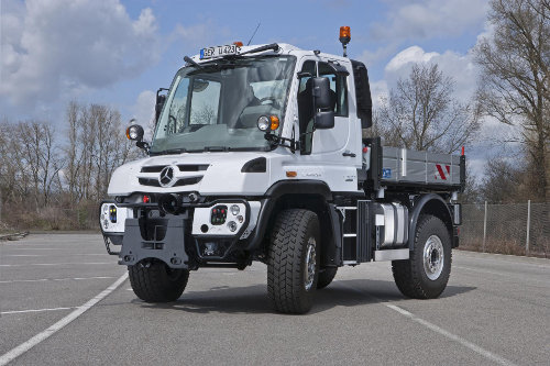 Next-generation Euro 6 Mercedes-Benz Unimog