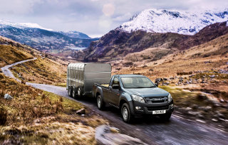 Isuzu D-Max towing a trailer