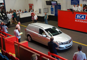Vauxhal Astravan being sold at BCA LCV Auction