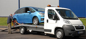 Hinckley Van Rental vehicle transporter