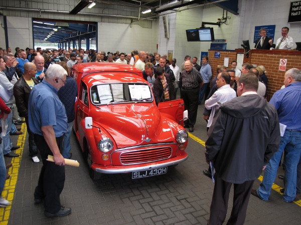 1970 Morris 1000 Post Van at BCA sale