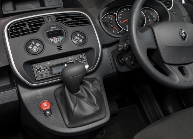 Renault Kangoo automatic gearshift control